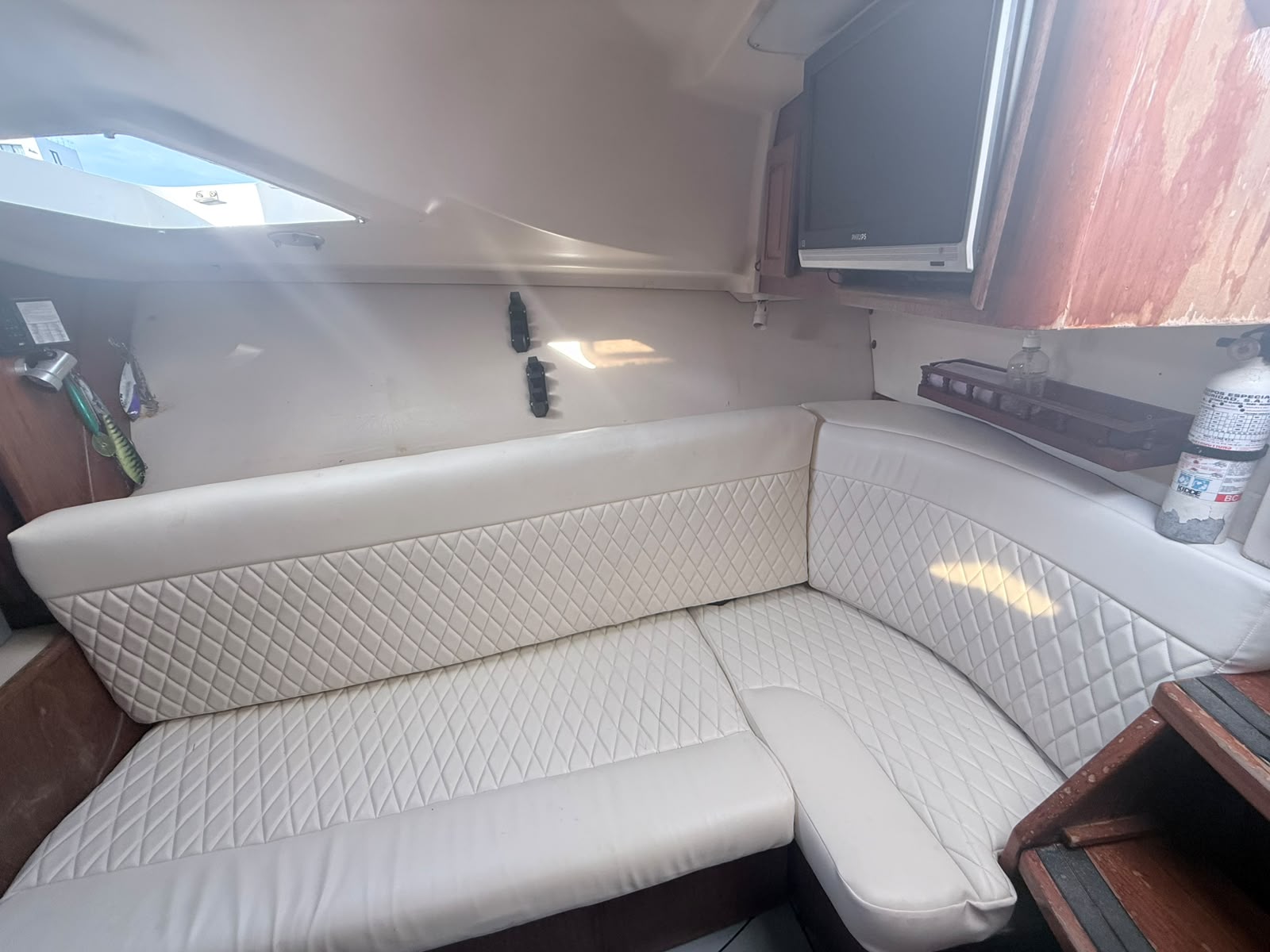 Luxury Cruise 33ft - photo 3